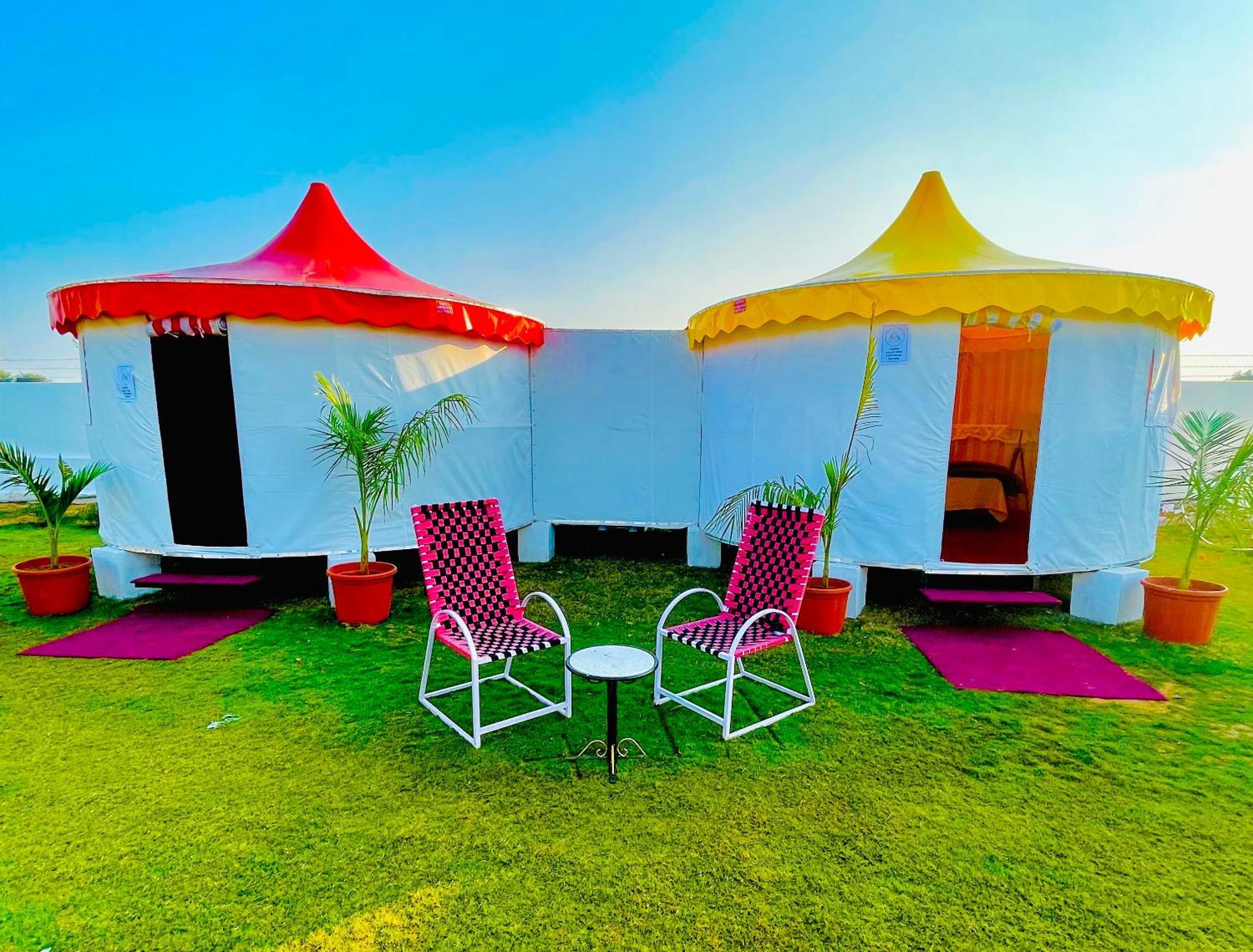 Iris Heaven'Z By Radha Rani Resort ชัยปุระ ภายนอก รูปภาพ